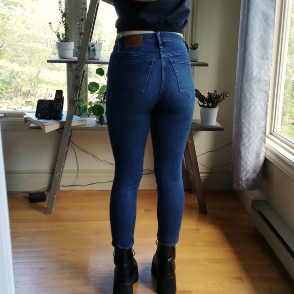 11" Toothpick J Crew Jeans - Picture 3 of 10